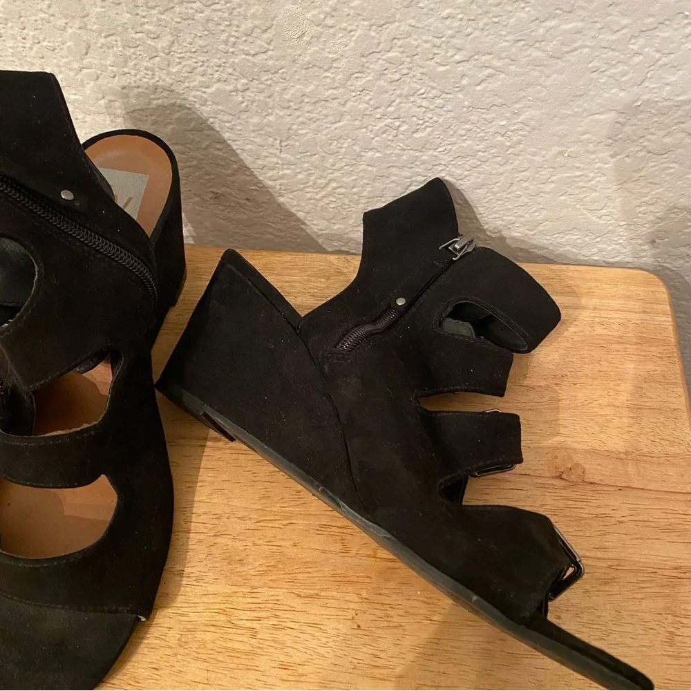 DV Vita Black Wedge Sandals with Buckles